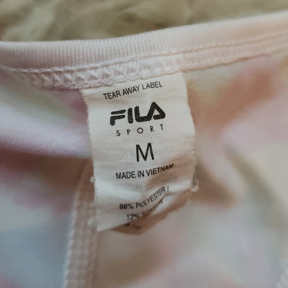 Fila Women's Workout Top, size Medium - Picture 2 of 3
